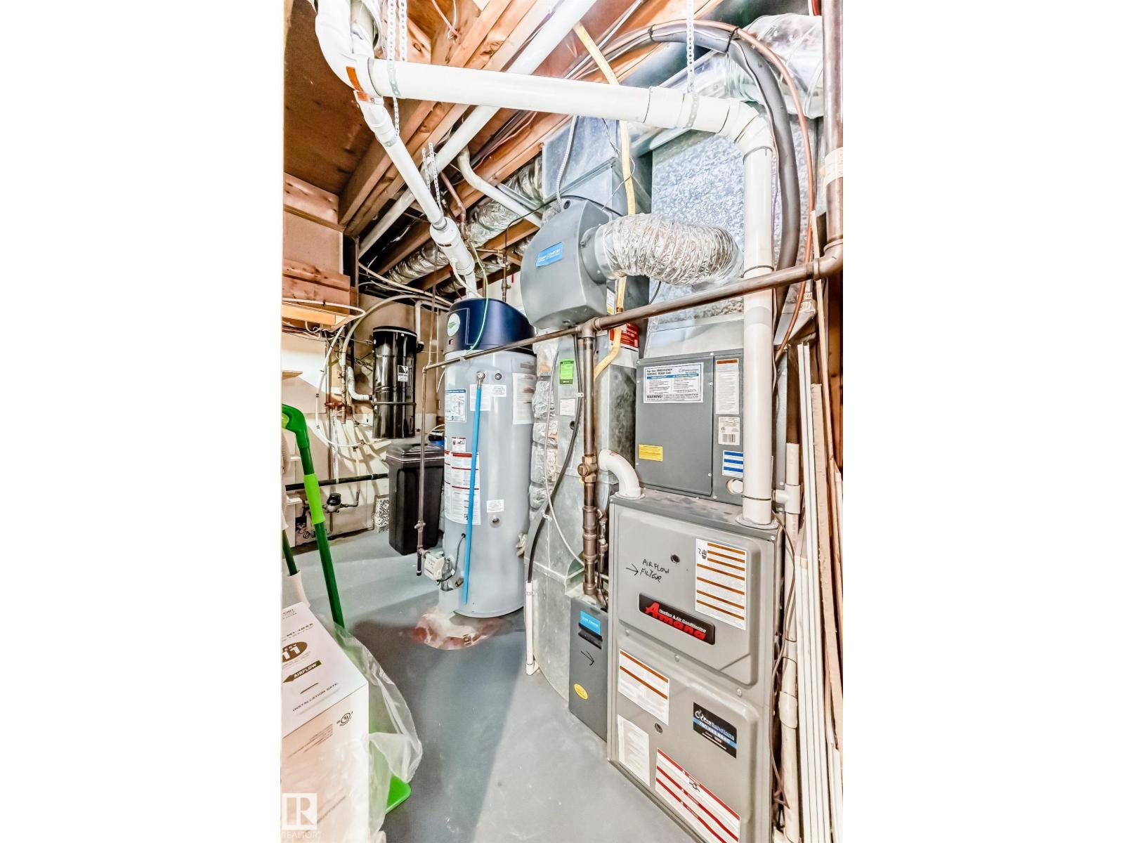 13332 25 ST NW, Edmonton