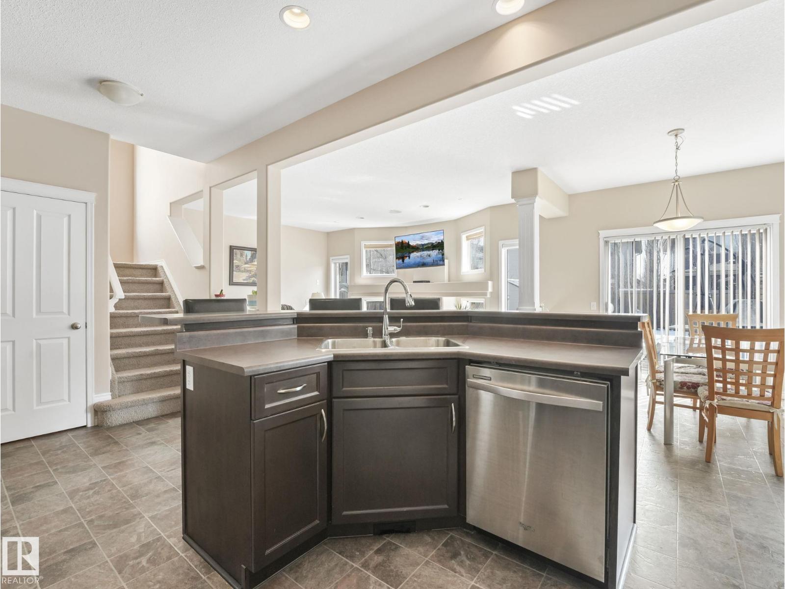 20759 58 AV NW, Edmonton