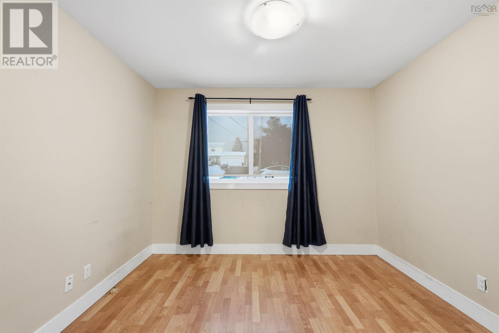 Property 33 of 47 of 27 Grove Avenue