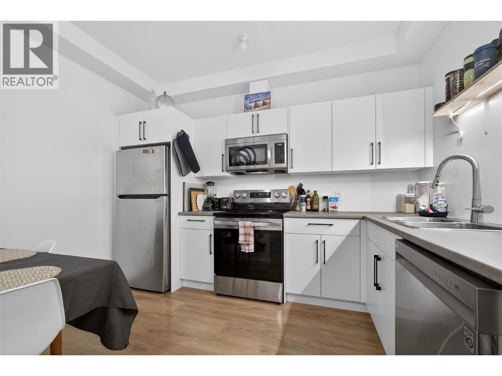 2008 Begbie Road - 29