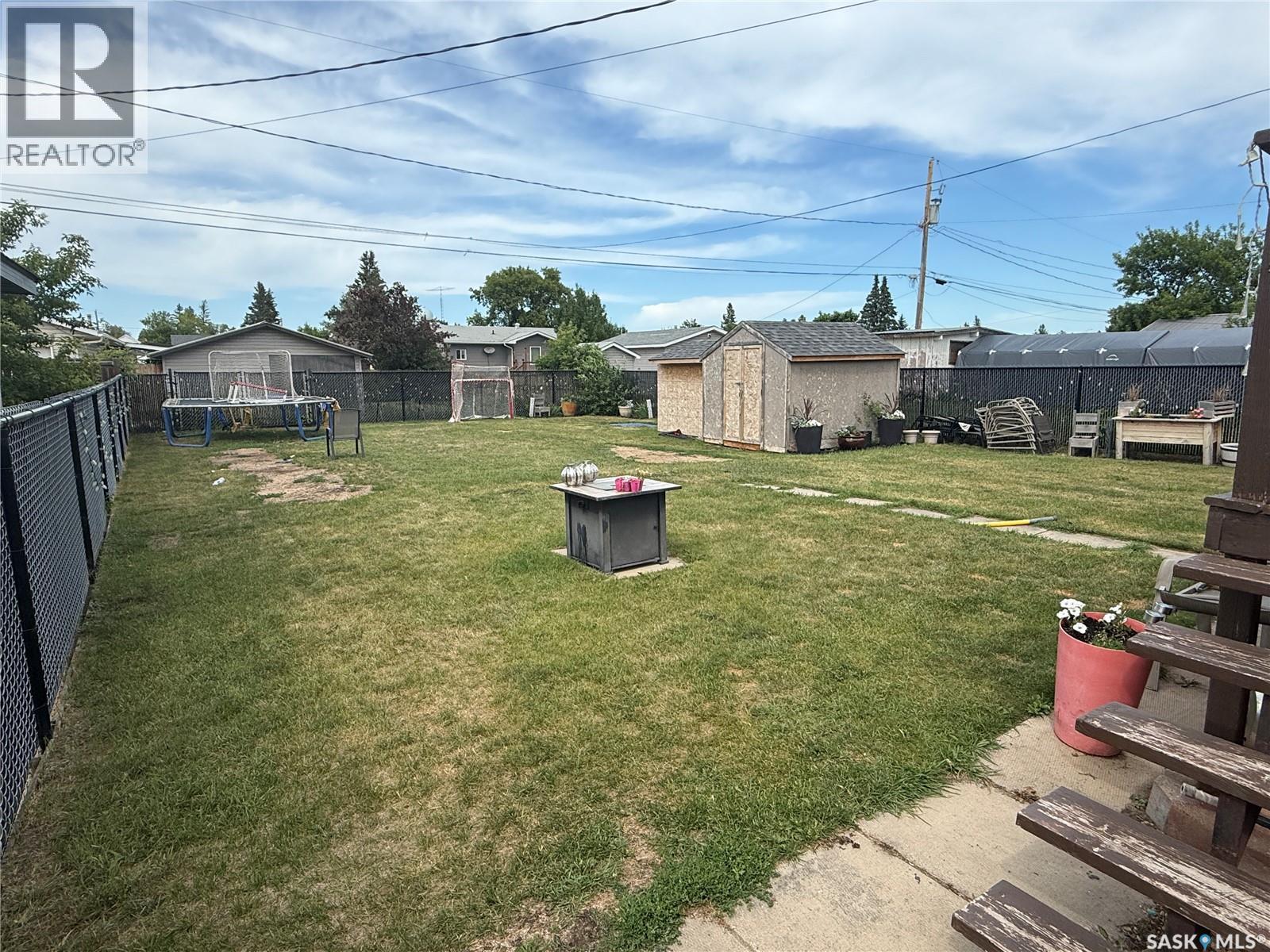 104 Railway AVENUE E — photo 13