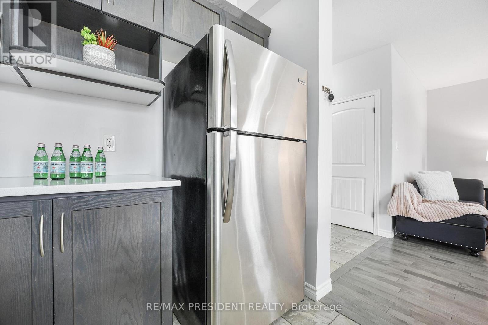 505 SOPHIA CRESCENT - 20