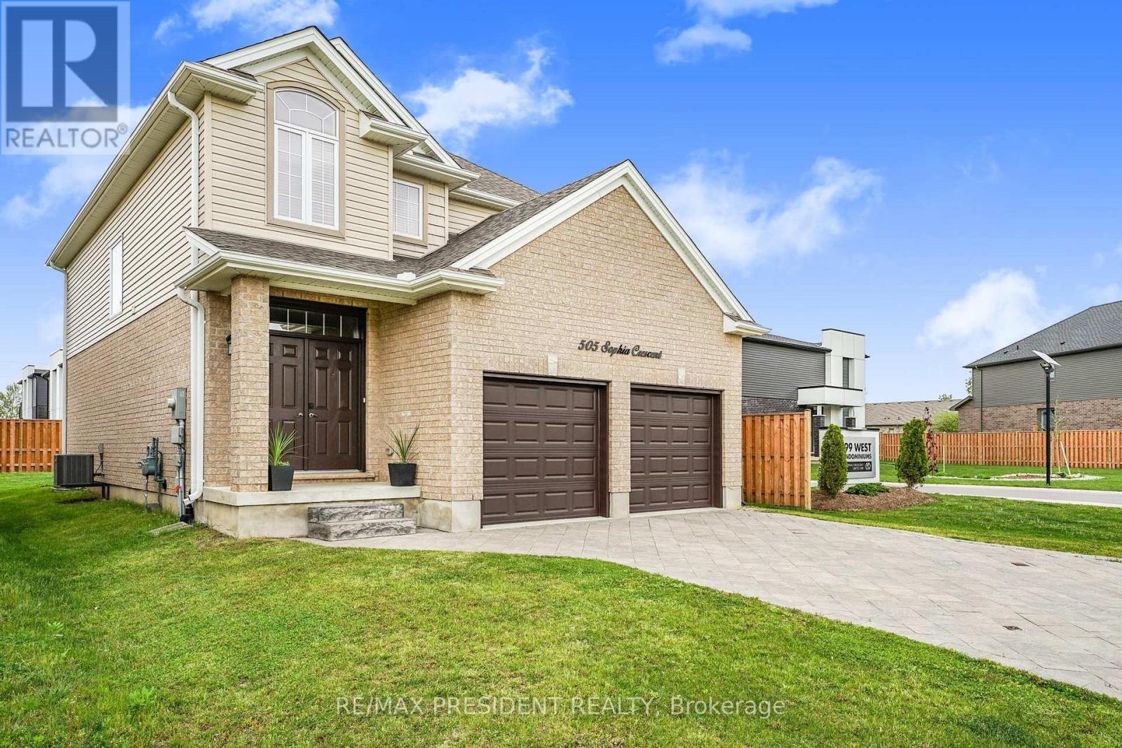 505 SOPHIA CRESCENT - 3