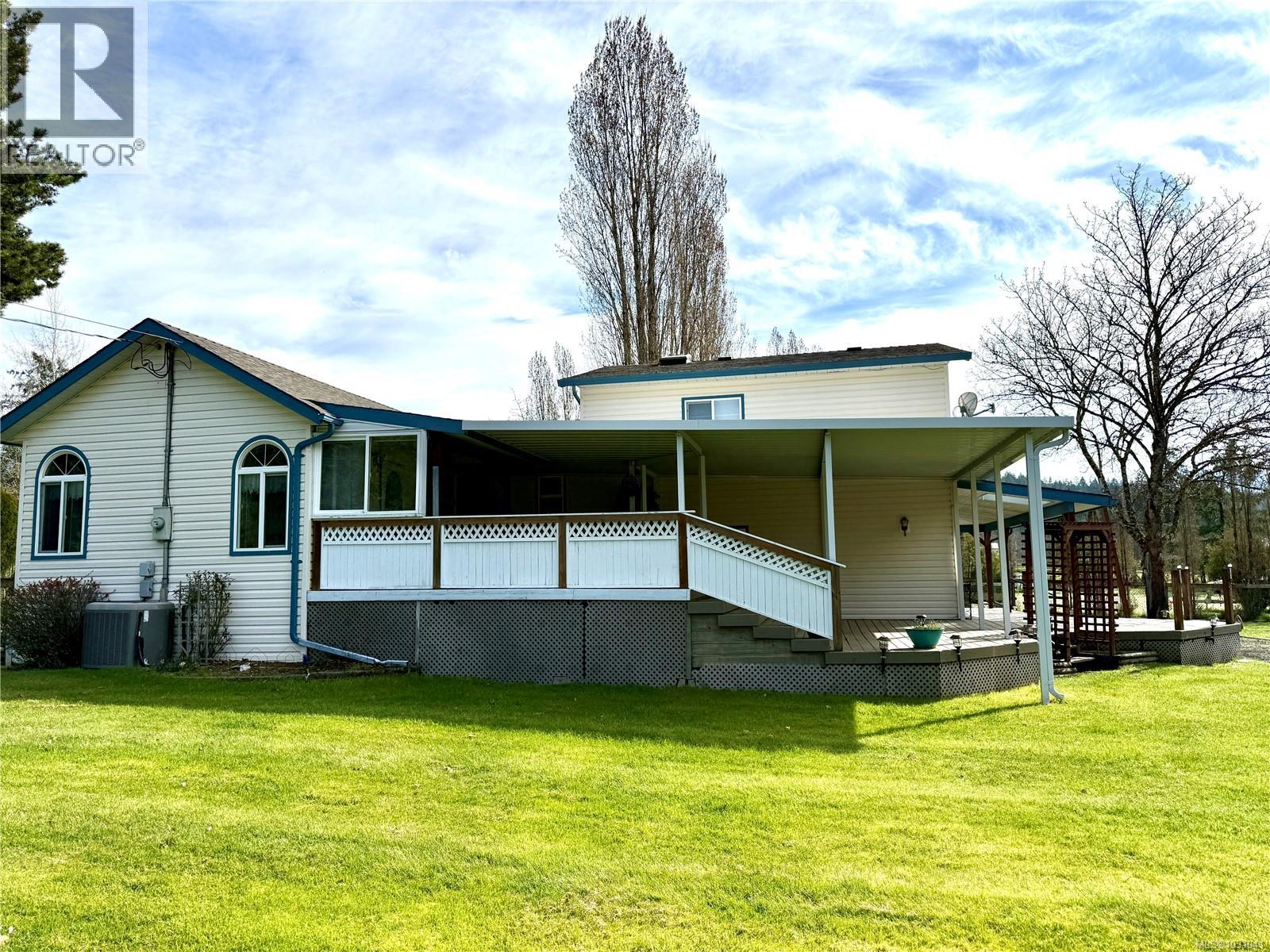 6131 Drinkwater Rd, Port Alberni