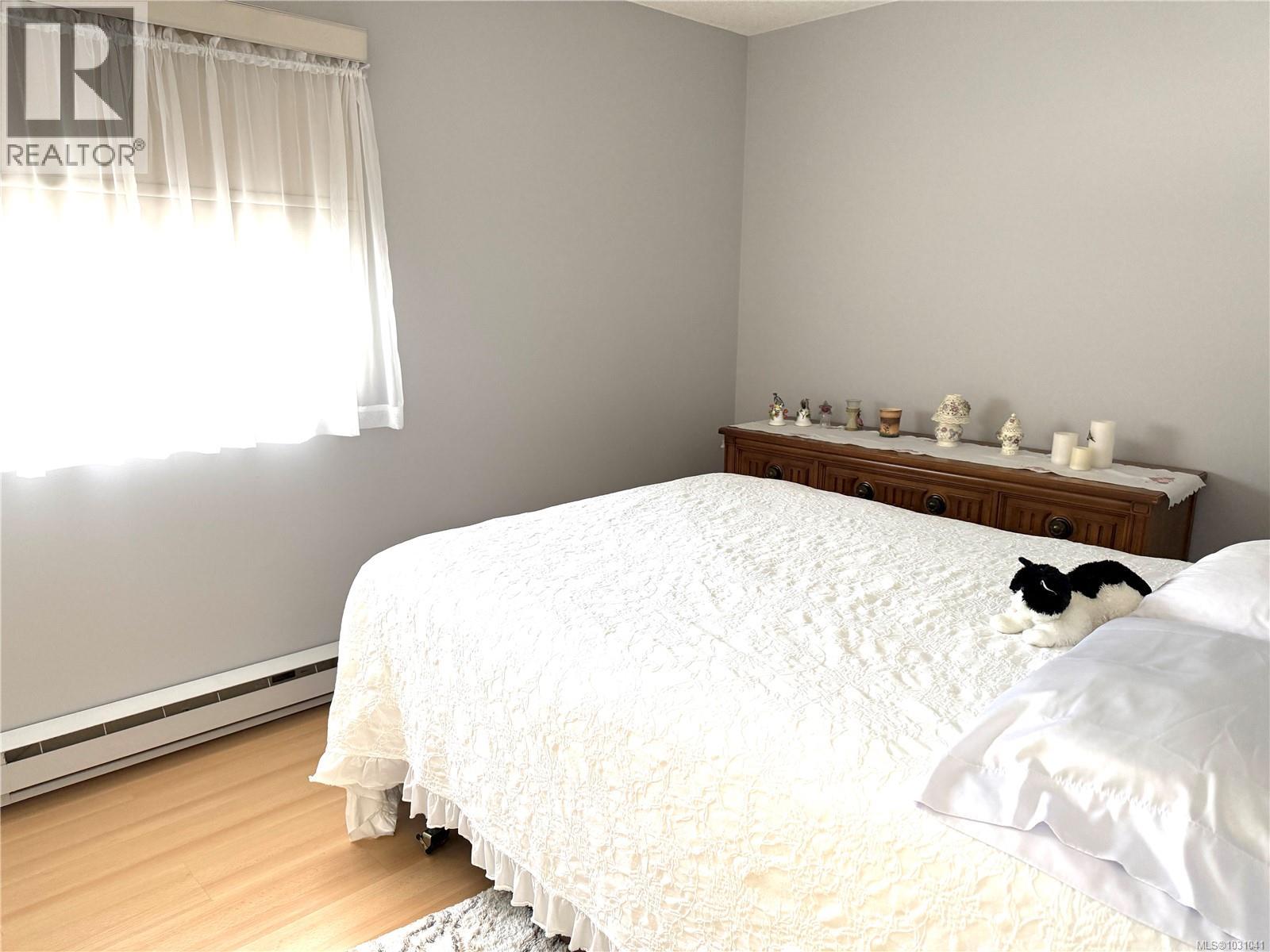 6131 Drinkwater Rd, Port Alberni