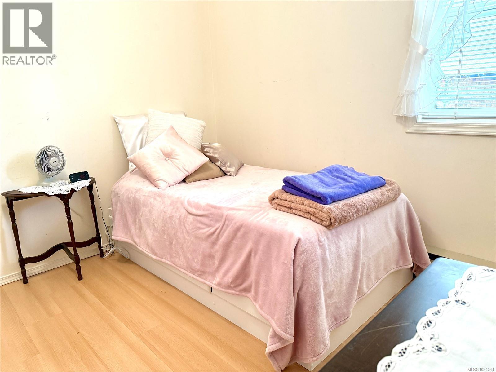 6131 Drinkwater Rd, Port Alberni