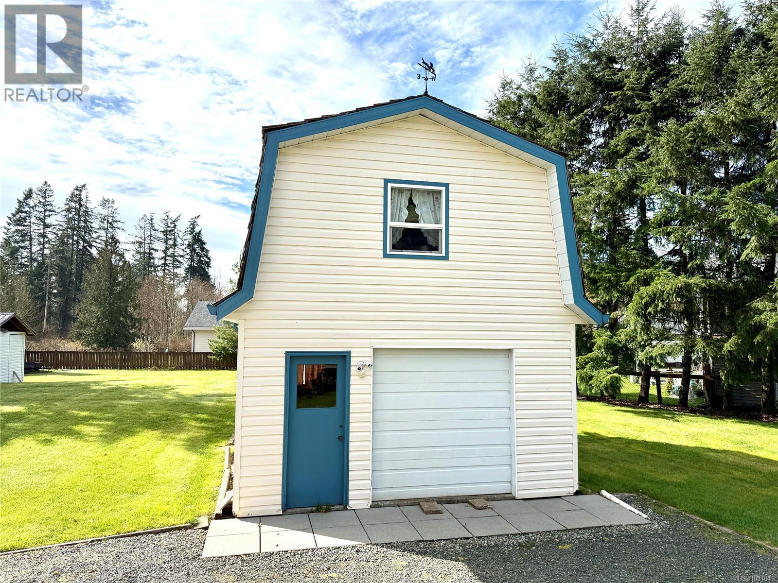 6131 Drinkwater Rd, Port Alberni