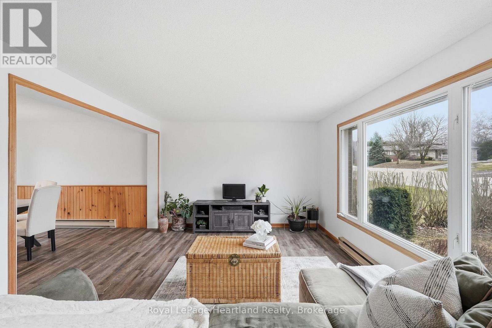 284 MANOR ROAD - 10