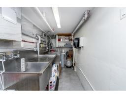 15491 Marine Drive, White Rock, BC V4B1C9 Photo 11