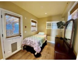 15491 Marine Drive, White Rock, BC V4B1C9 Photo 17