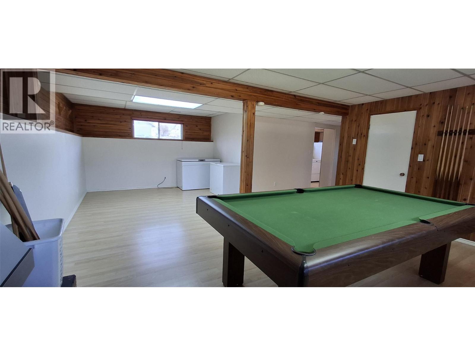 338 Beach Drive, Chase