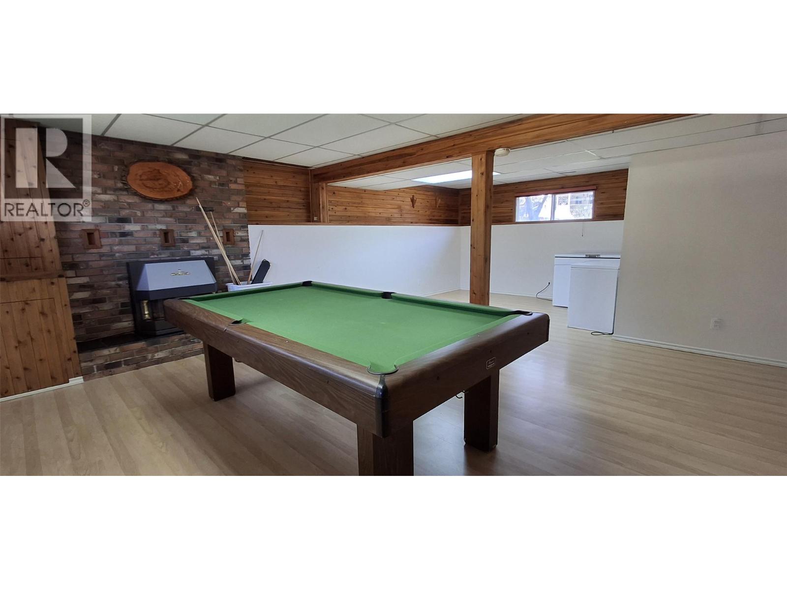 338 Beach Drive, Chase