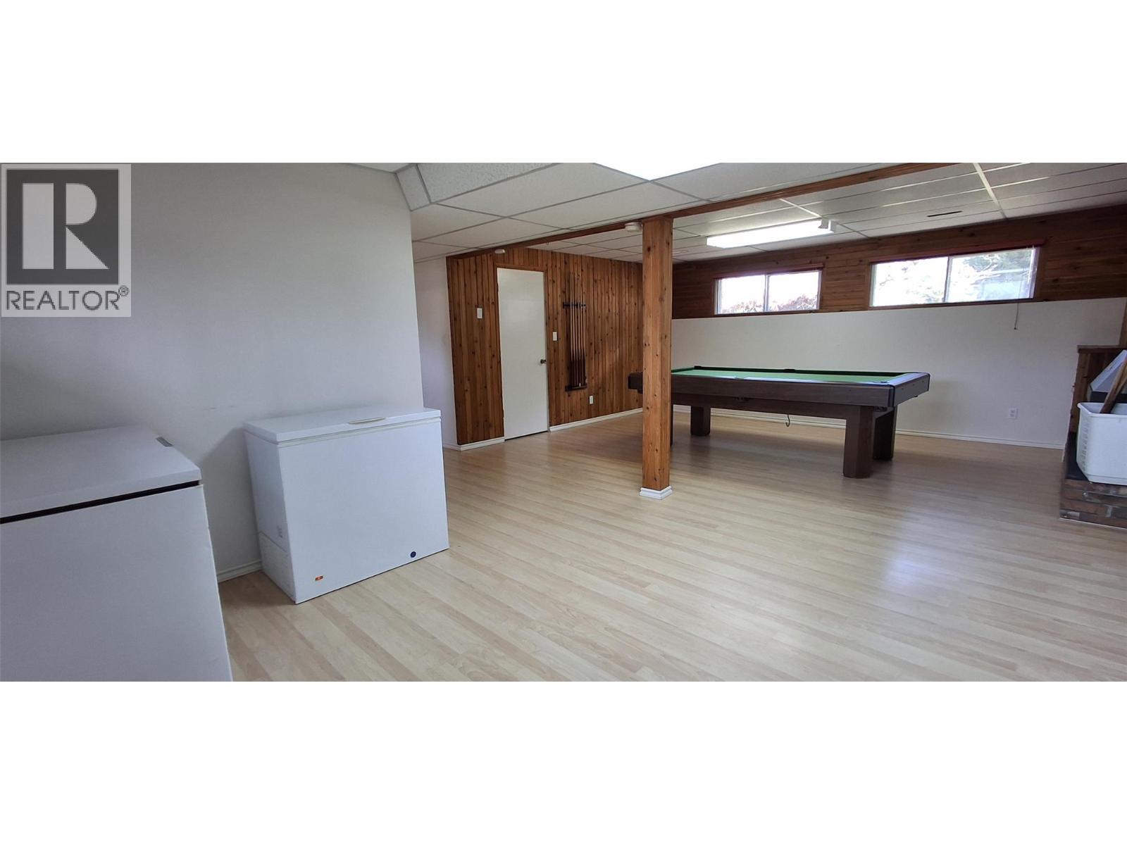 338 Beach Drive, Chase