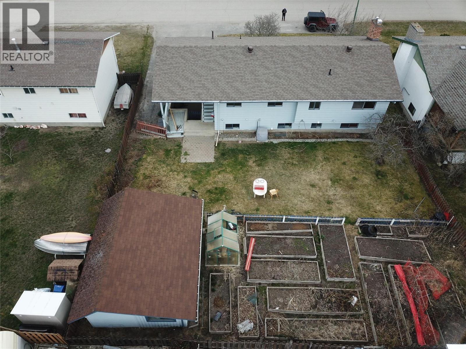 338 Beach Drive, Chase