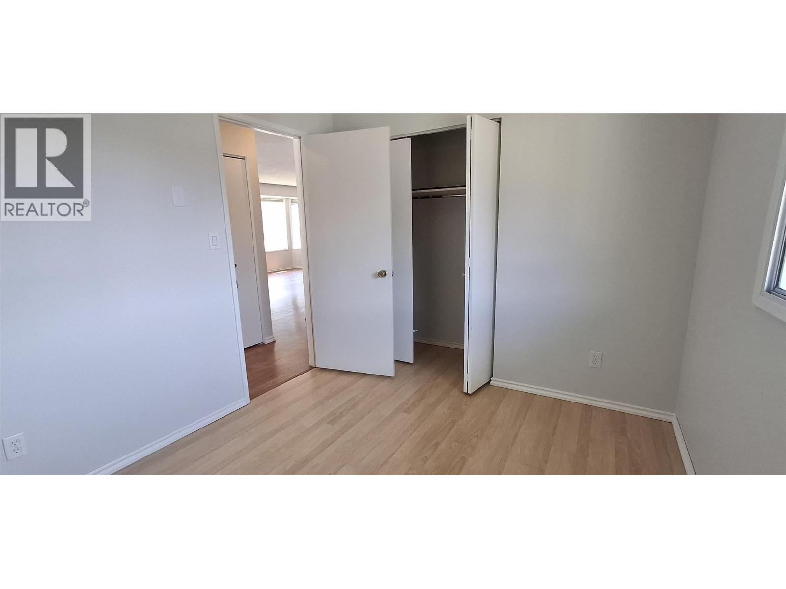 338 Beach Drive, Chase