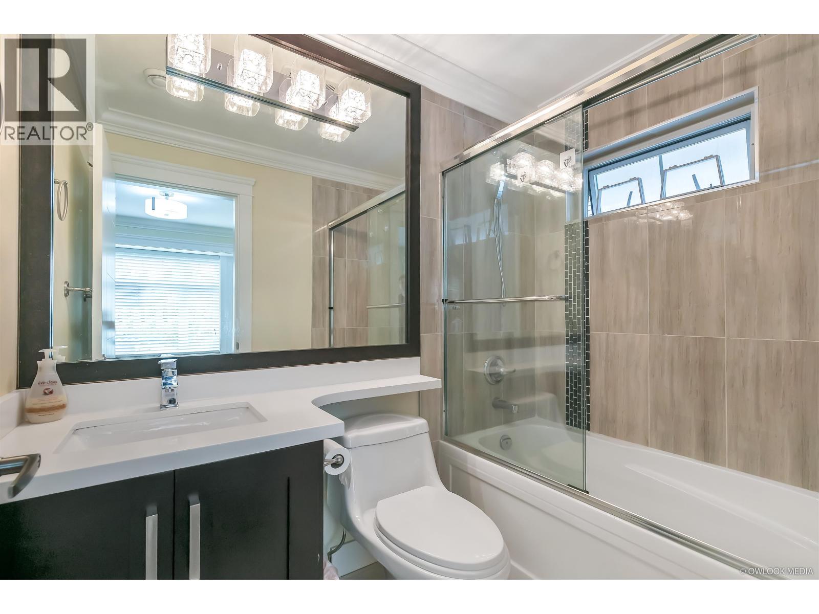 1178 E 12TH AVENUE, Vancouver