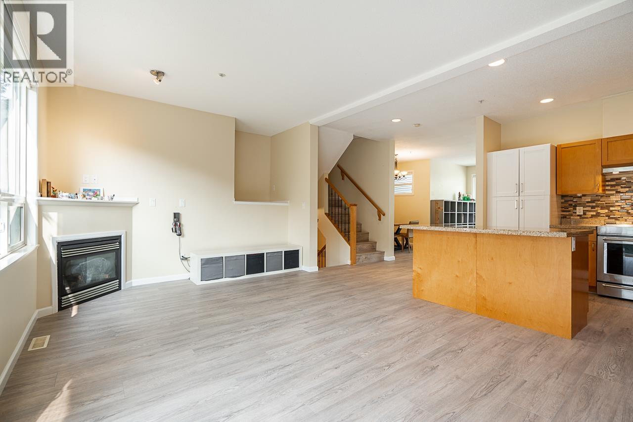 70 3127 SKEENA STREET, Port Coquitlam