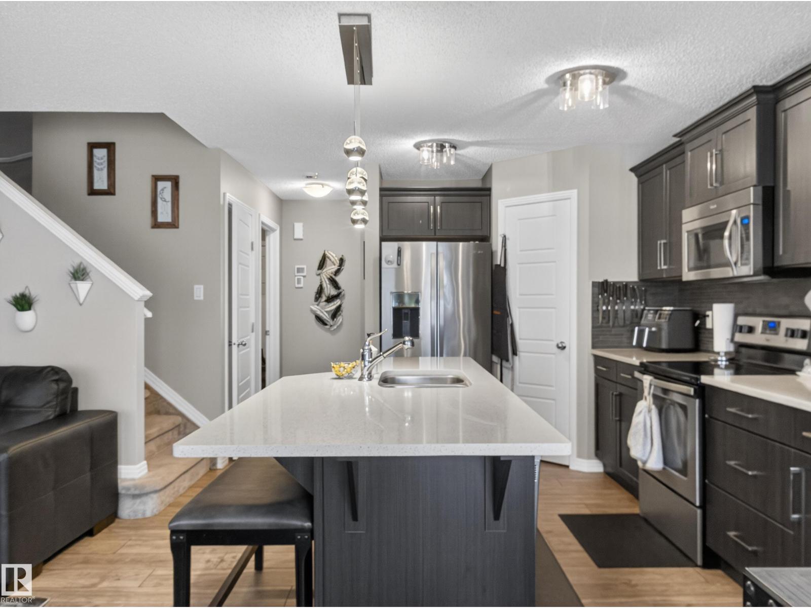 4465 5A ST NW, Edmonton