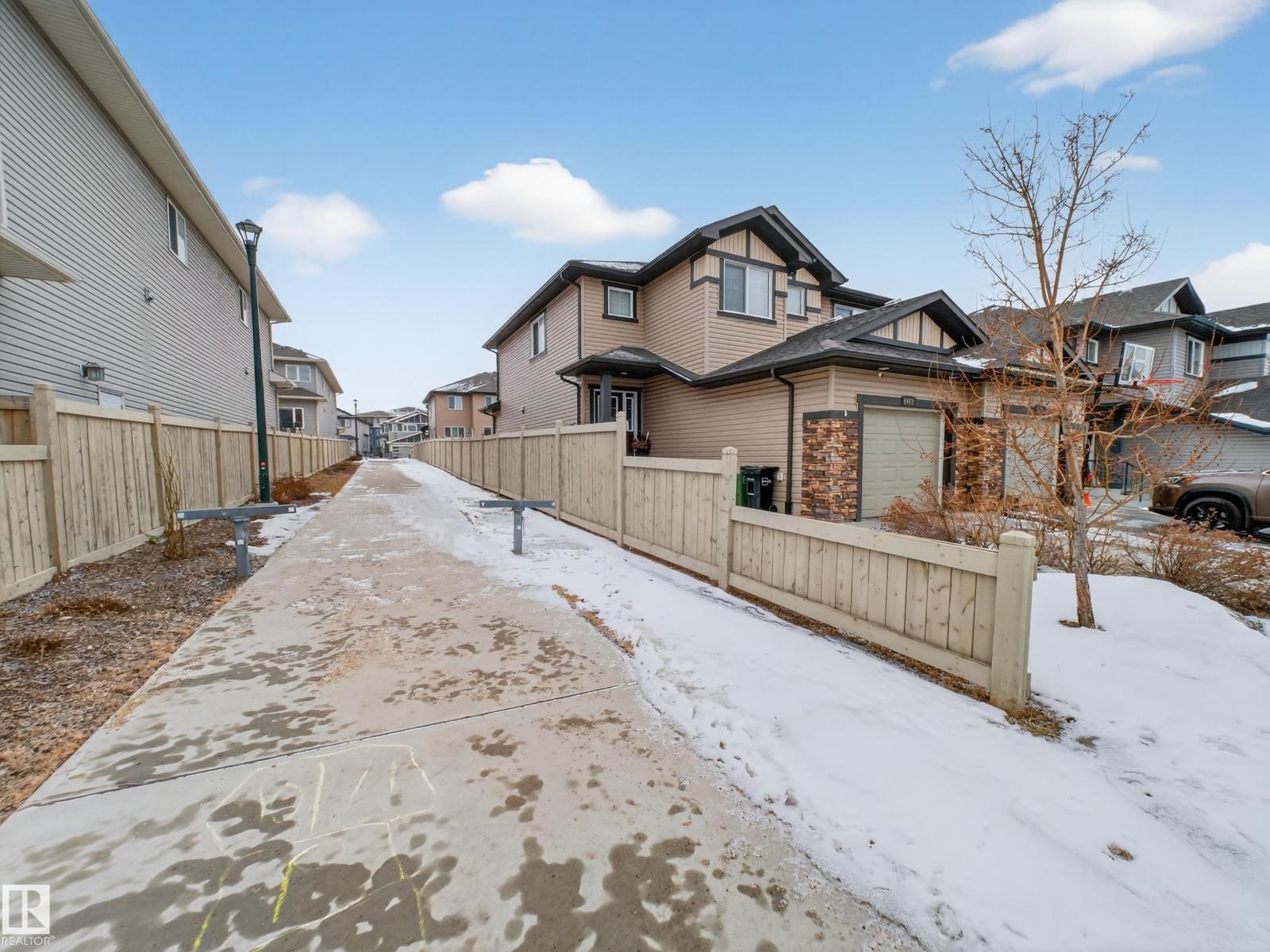 4465 5A ST NW, Edmonton