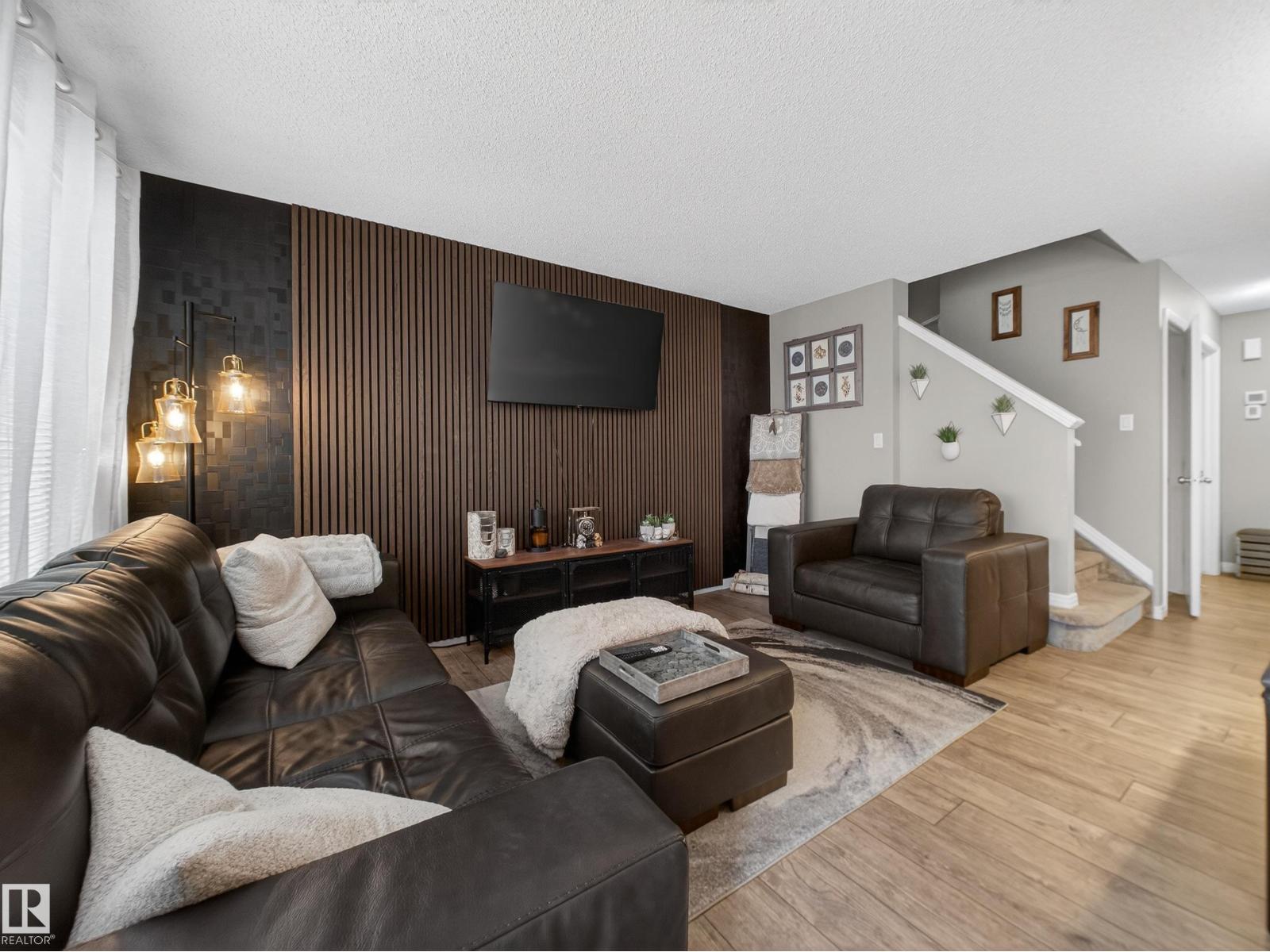 4465 5A ST NW, Edmonton