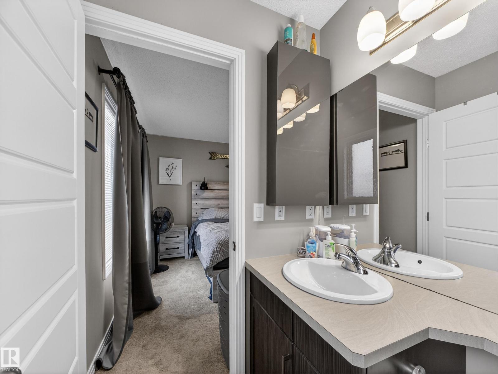 4465 5A ST NW, Edmonton