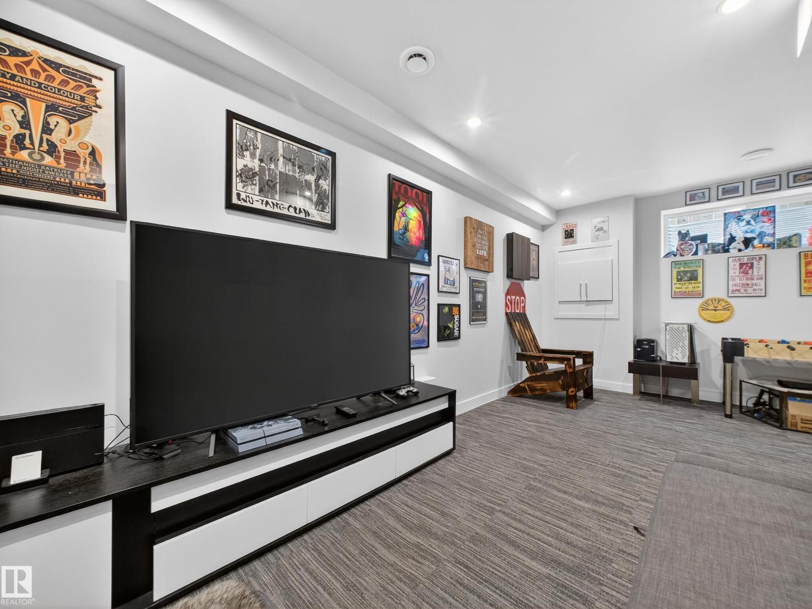 4465 5A ST NW, Edmonton