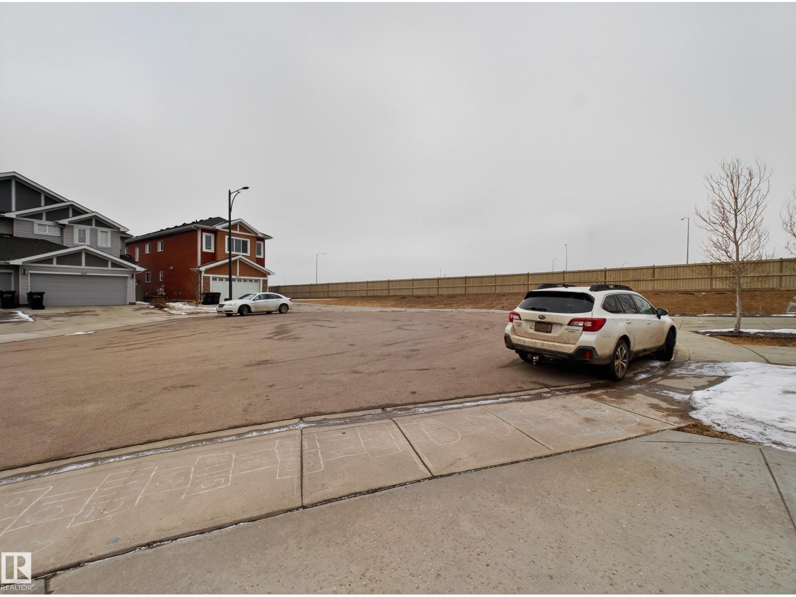 4465 5A ST NW, Edmonton