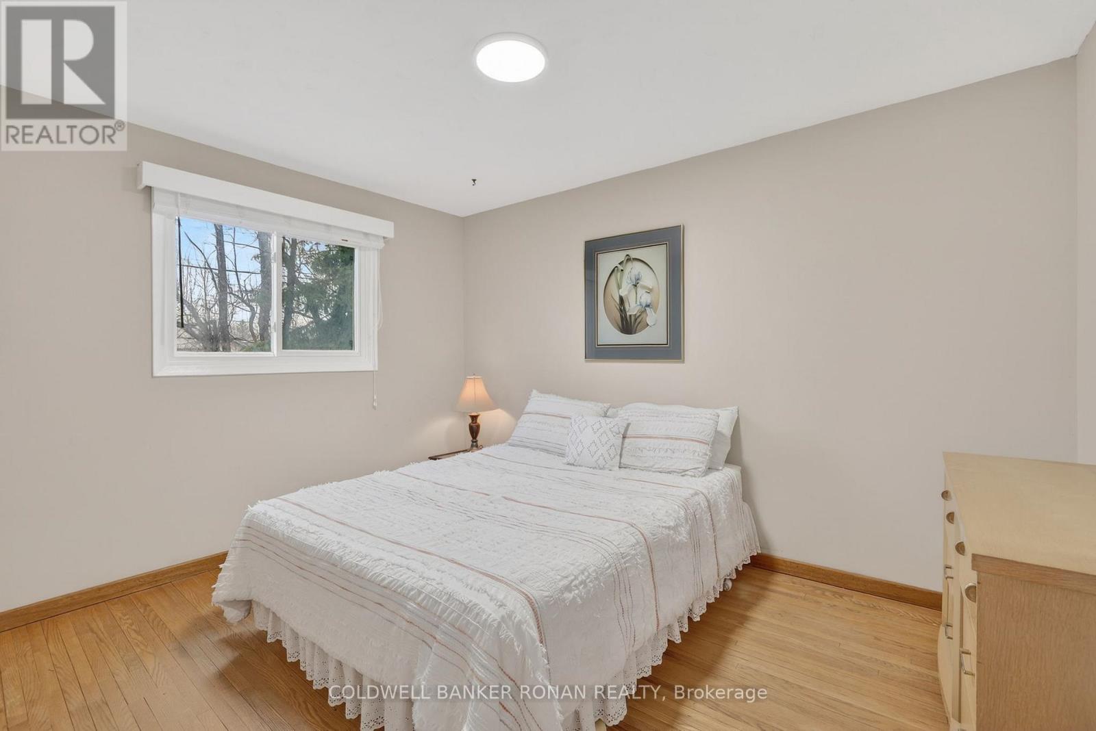56 LAKELAND CRESCENT - 17