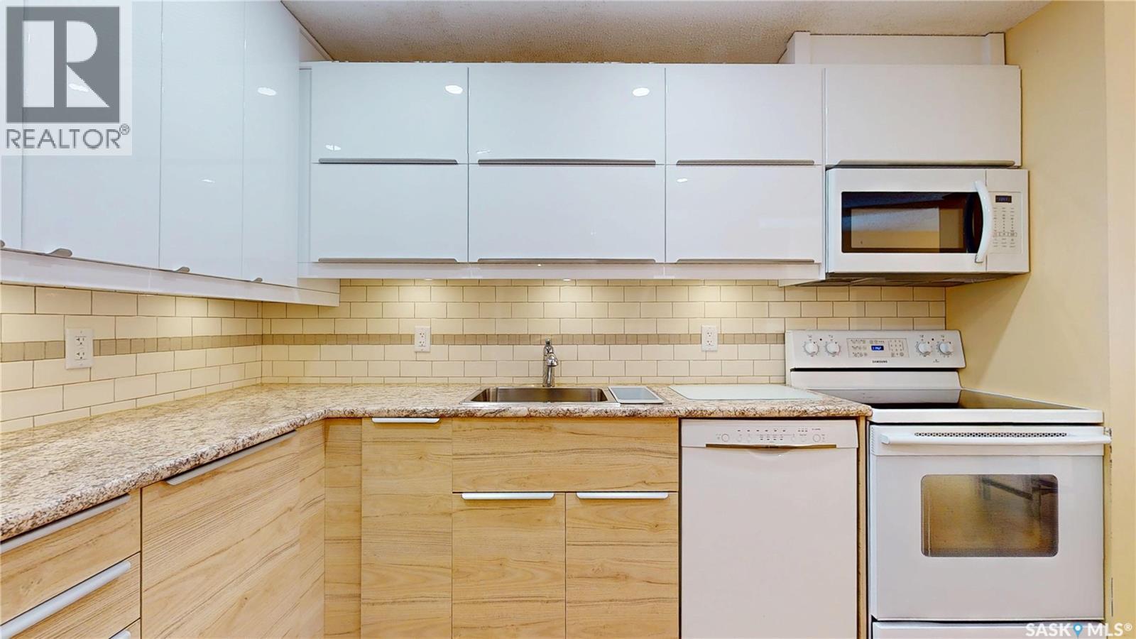 #107 2727 VICTORIA AVENUE - 7