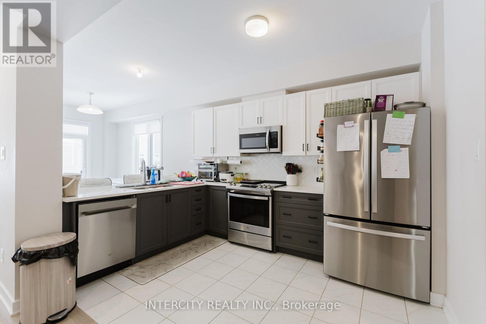 124 HACKAMORE CRESCENT - 17
