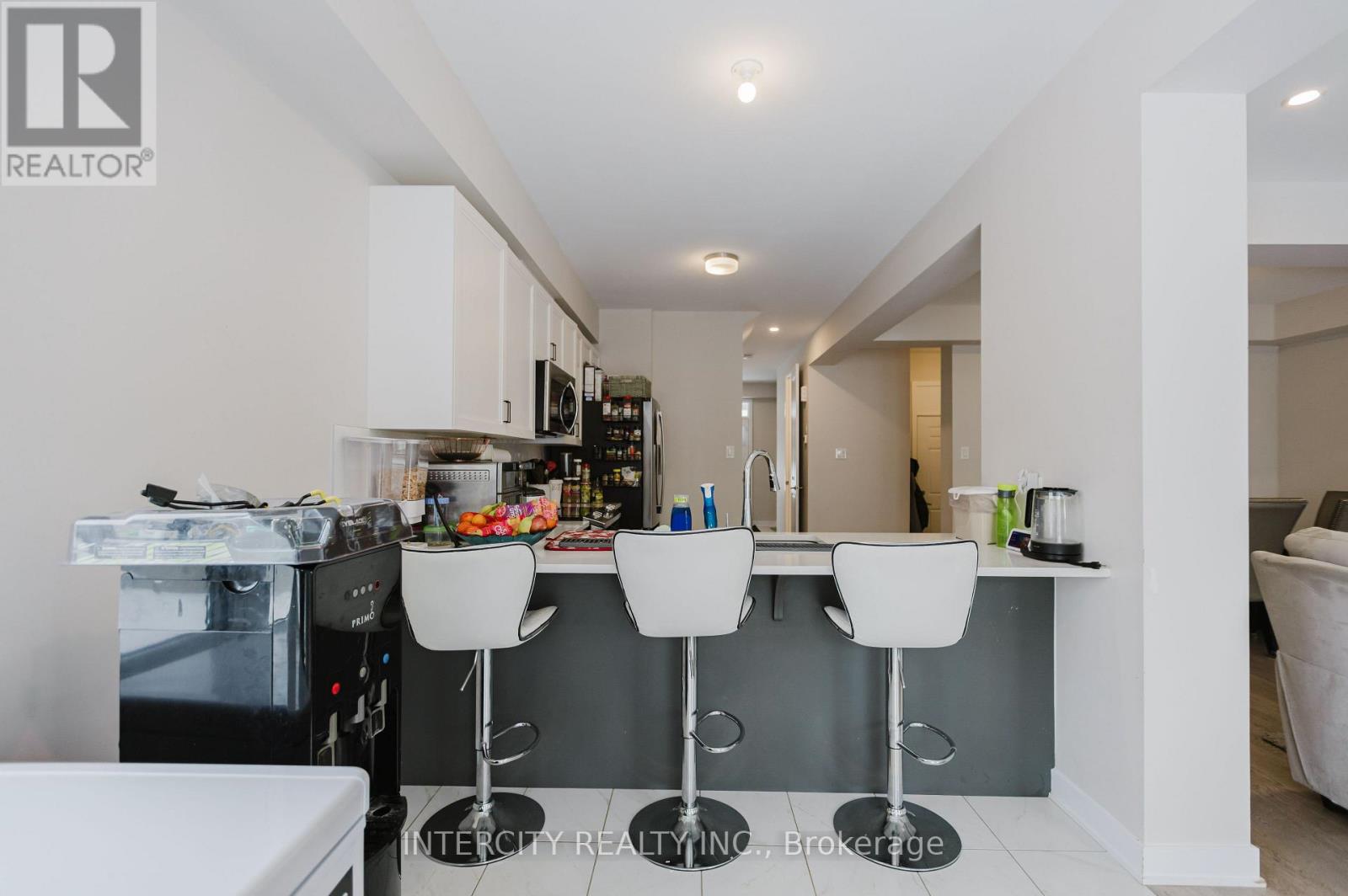 124 HACKAMORE CRESCENT - 18