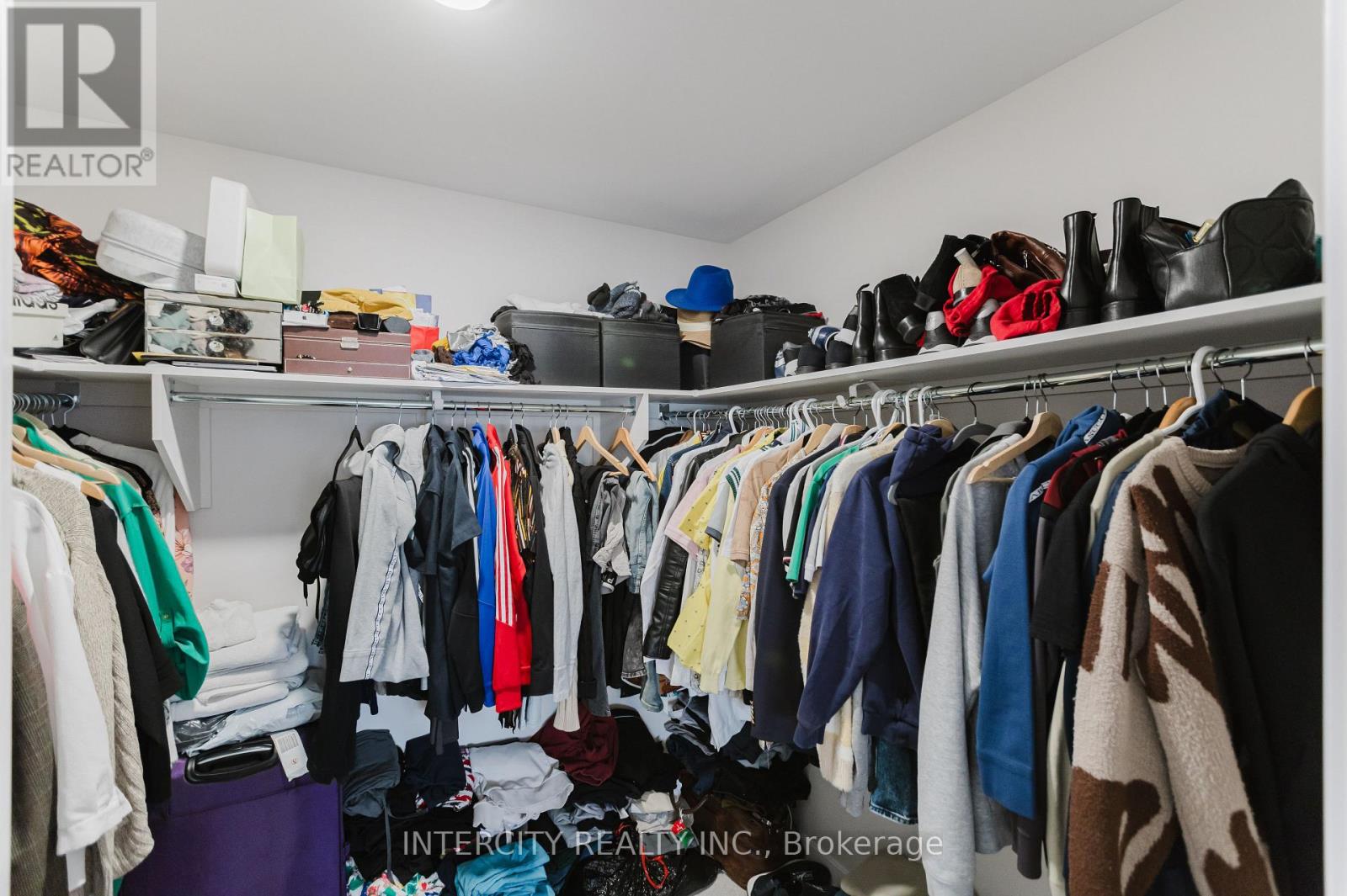 124 HACKAMORE CRESCENT - 26