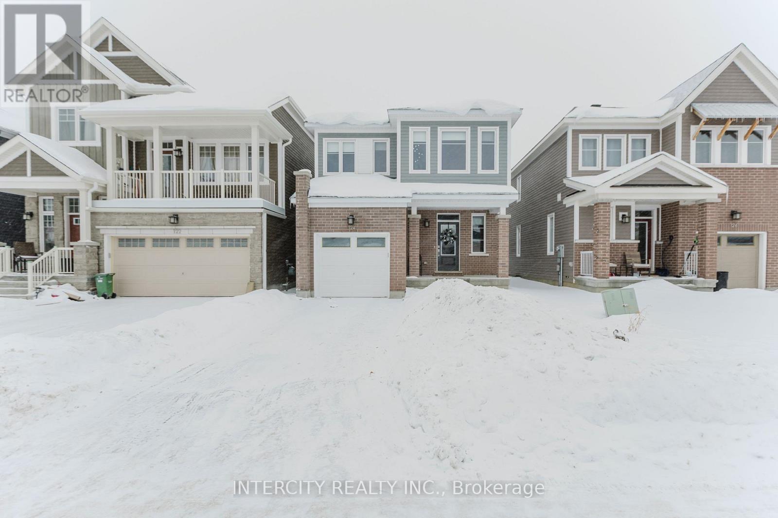 124 HACKAMORE CRESCENT - 3