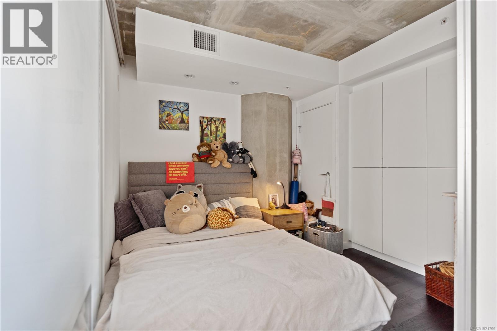 #416 770 FISGARD ST - 20