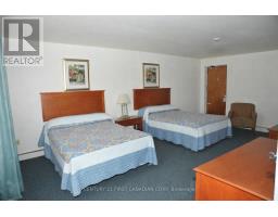 1701 London Line, Sarnia, ON N7W1B1 Photo 10