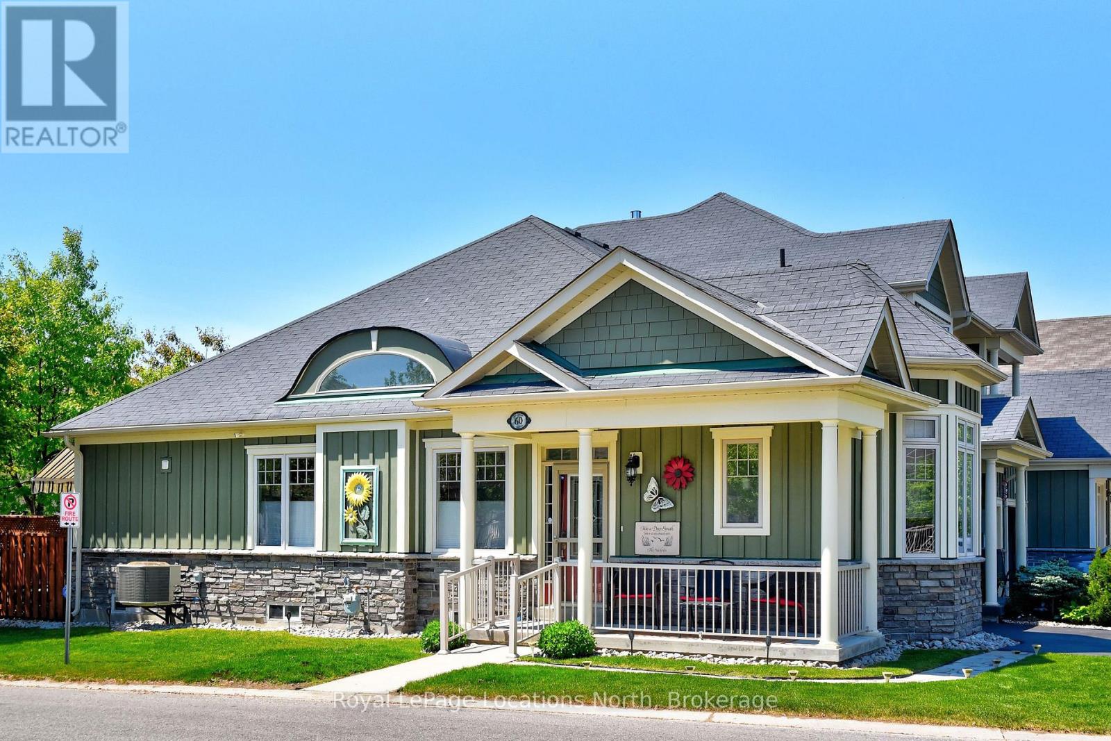 60 SAVANNAH CRESCENT