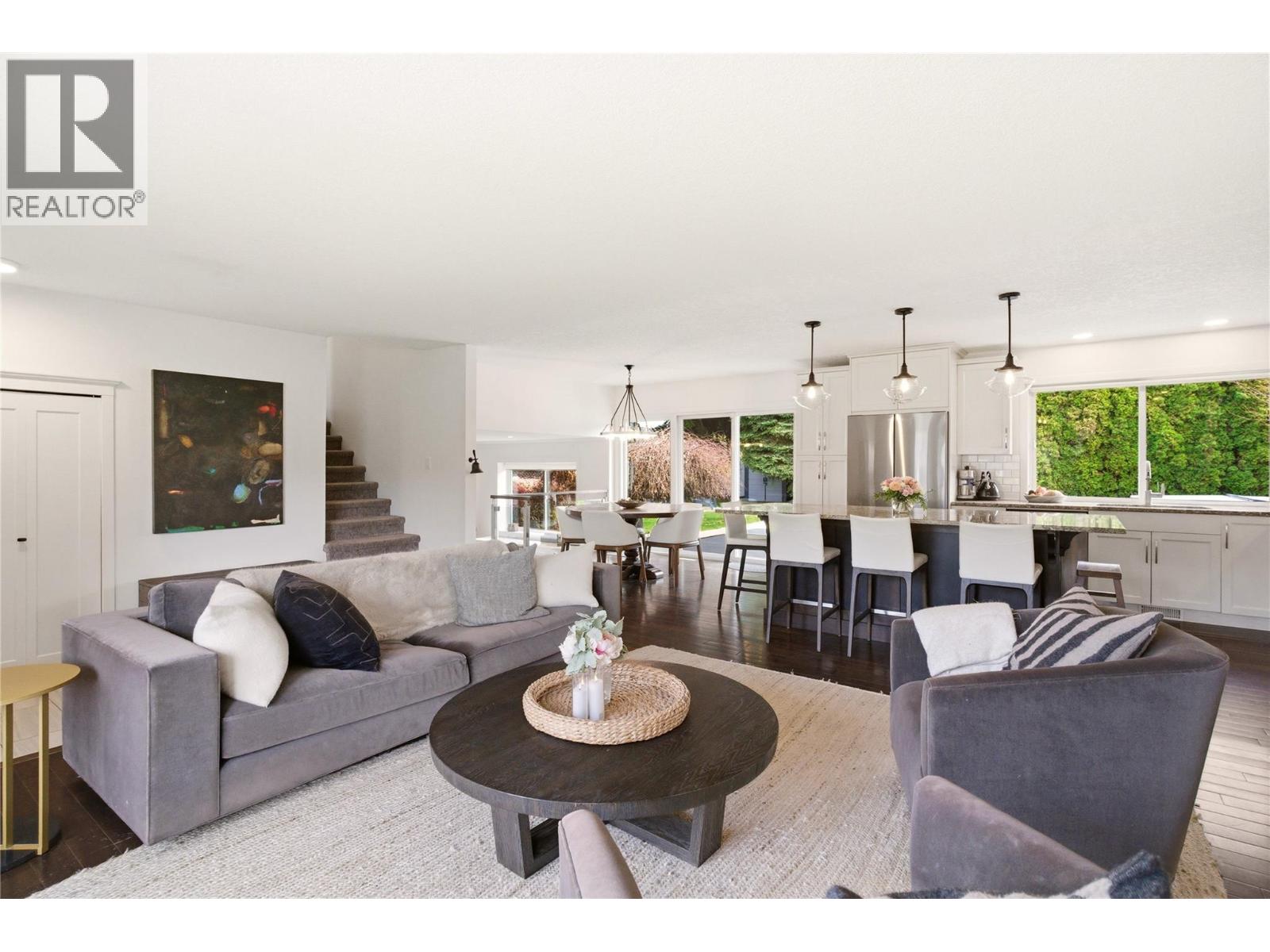  4337 Dunvegan Court, Kelowna