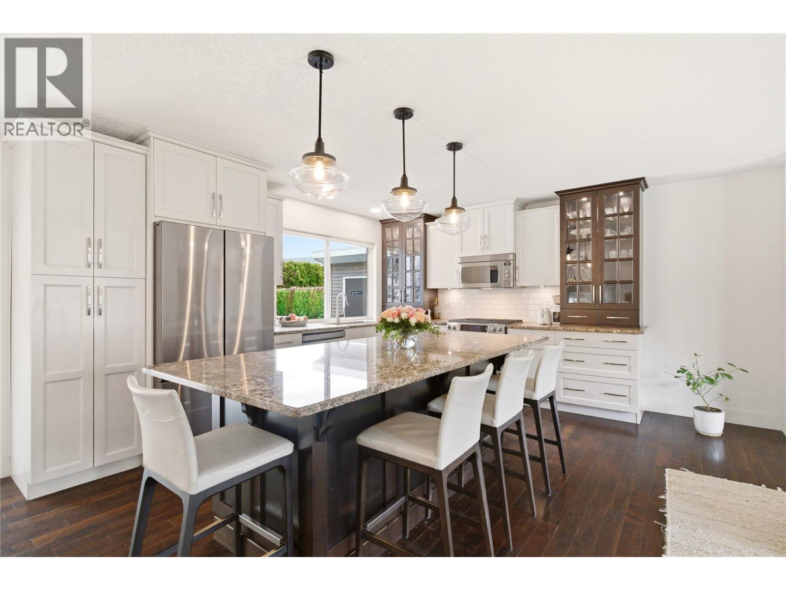  4337 Dunvegan Court, Kelowna