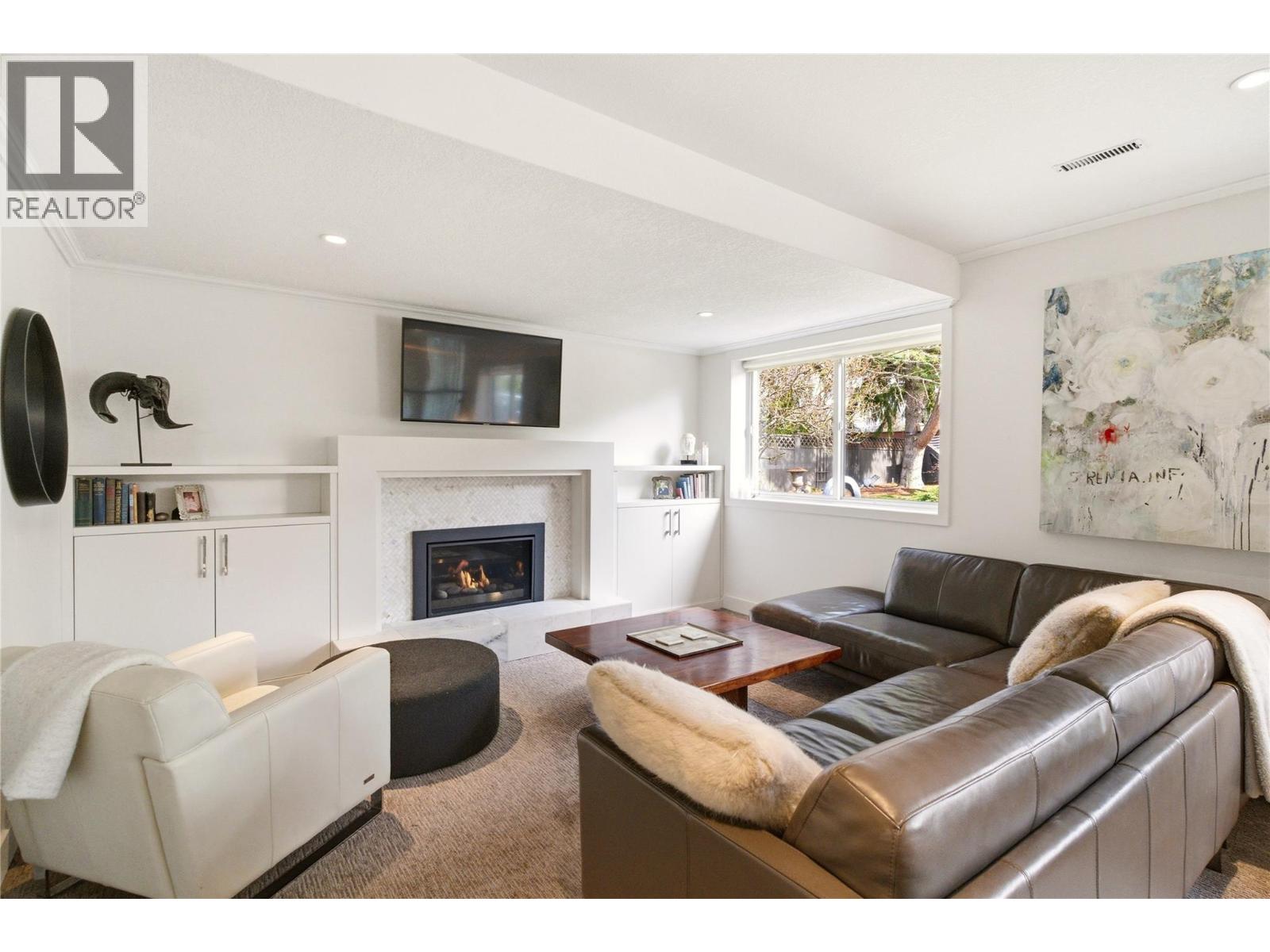  4337 Dunvegan Court, Kelowna