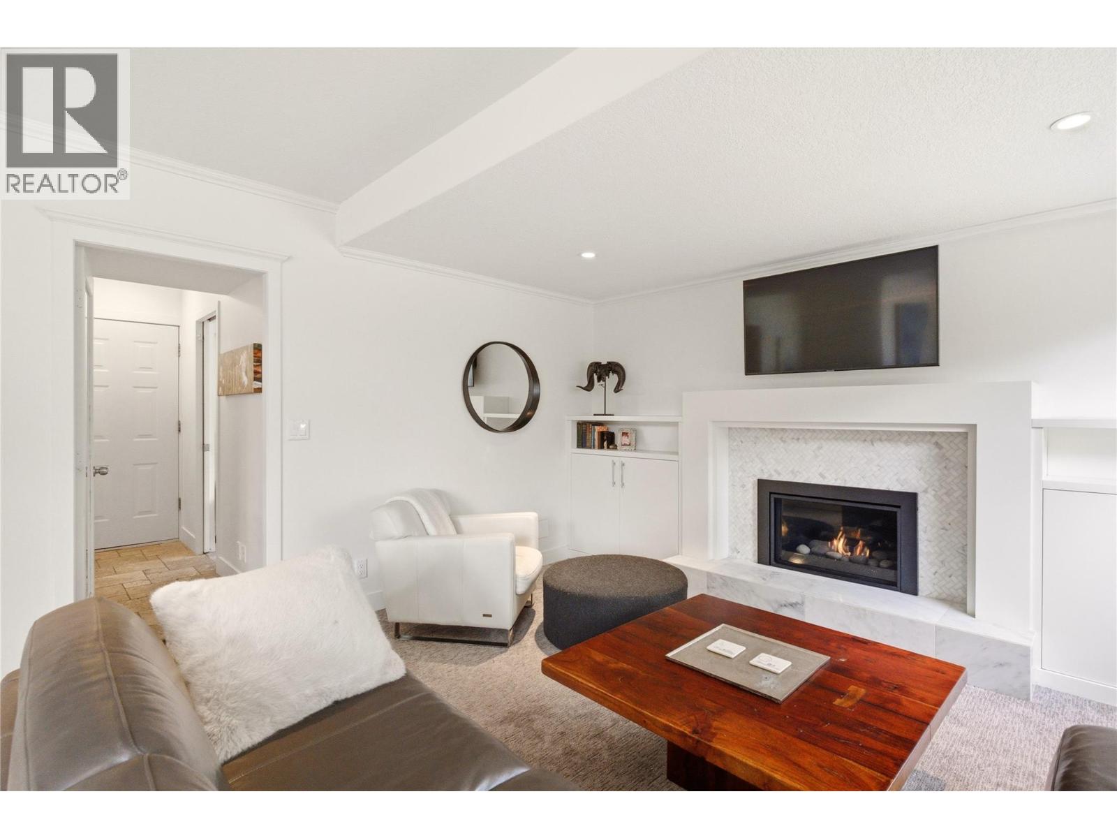  4337 Dunvegan Court, Kelowna