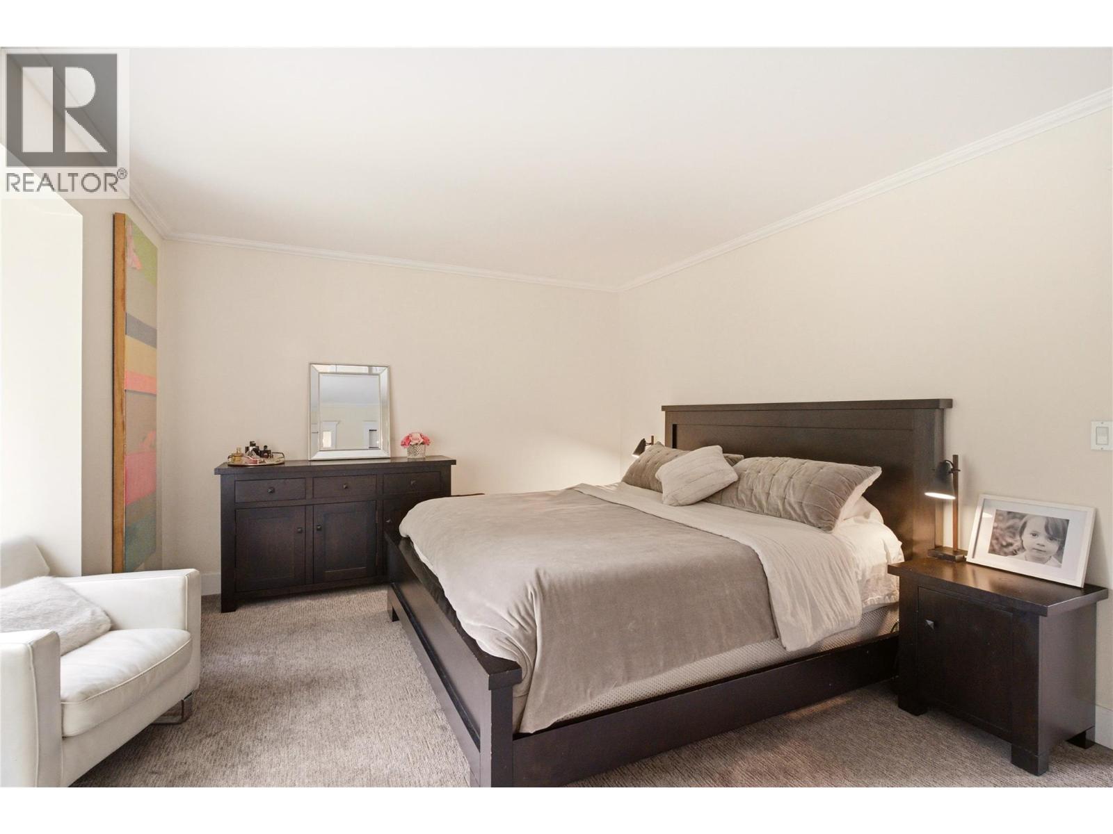  4337 Dunvegan Court, Kelowna