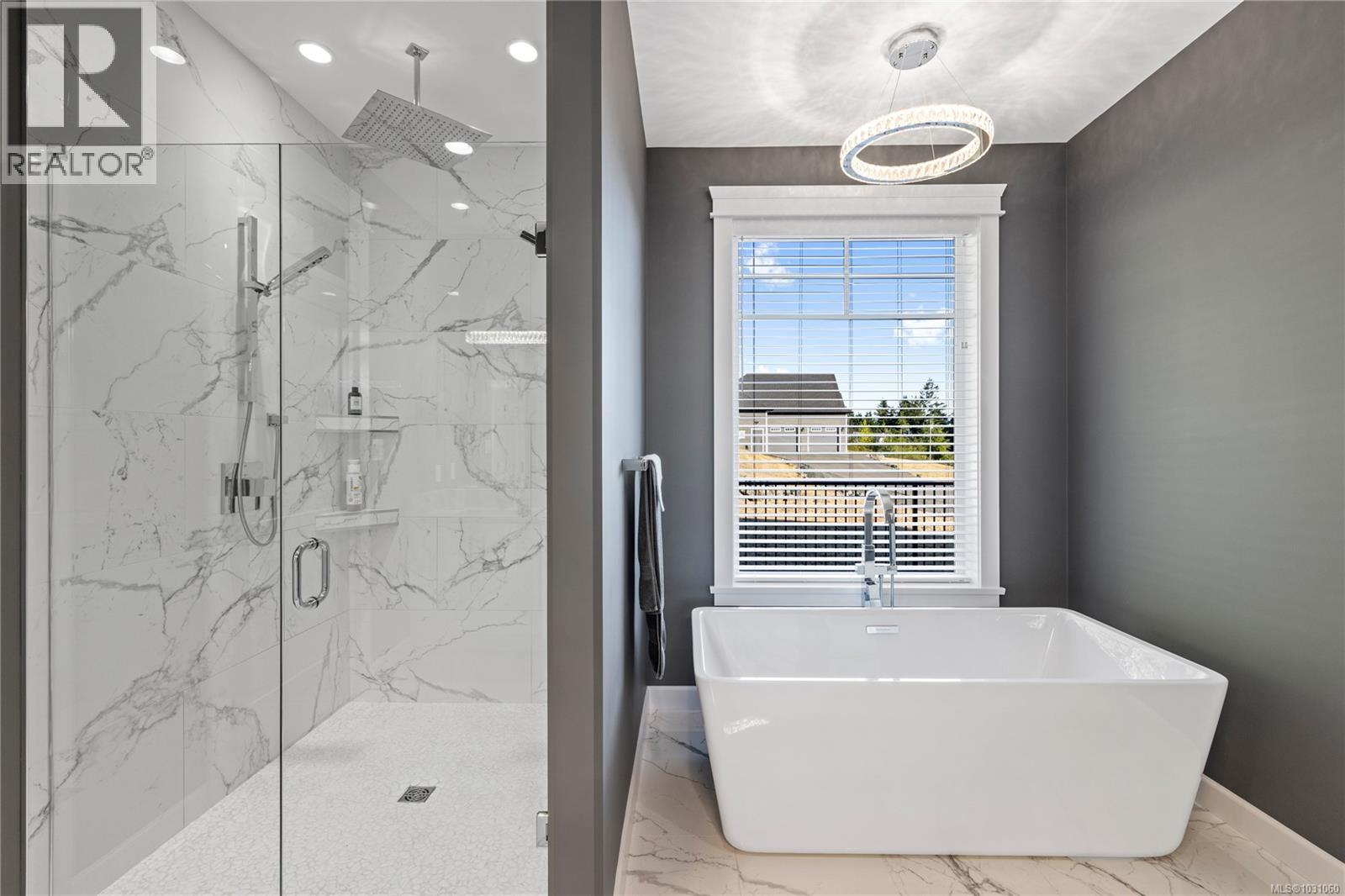 6127 Chase Dr, Port Alberni