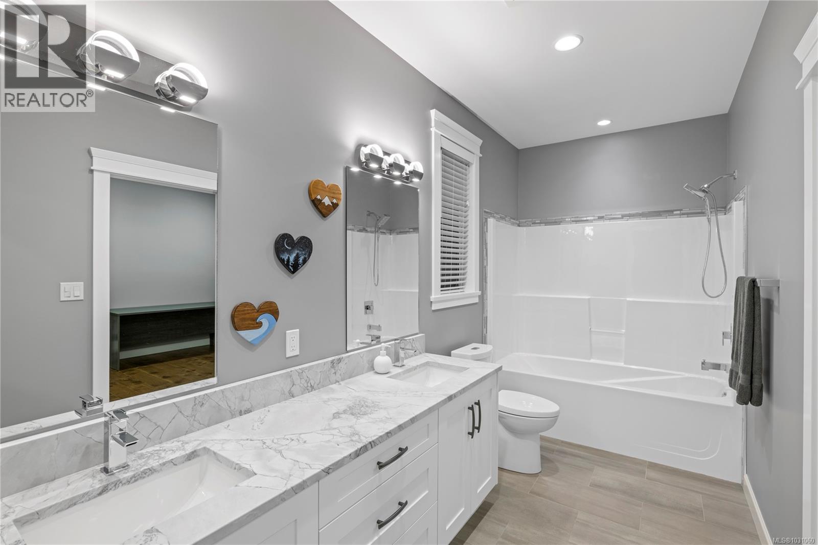 6127 Chase Dr, Port Alberni