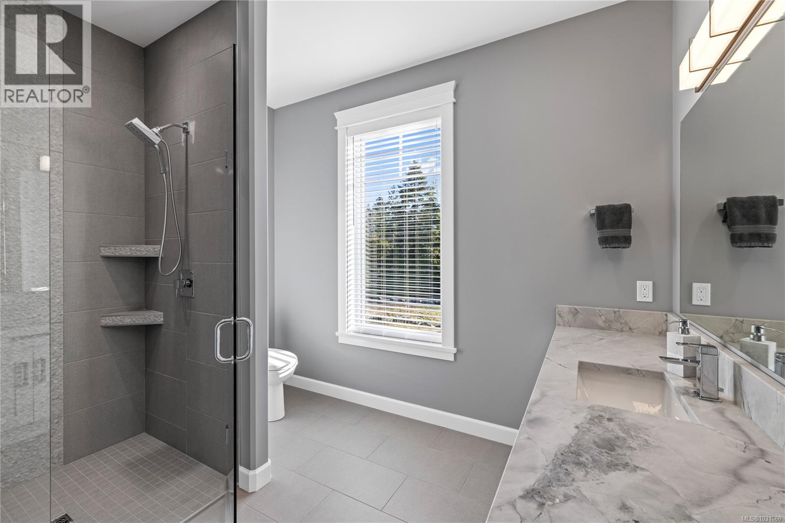 6127 Chase Dr, Port Alberni