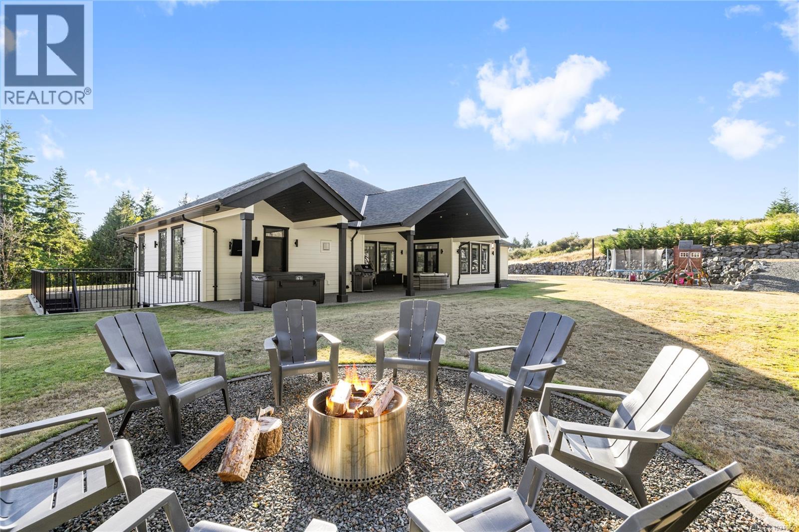 6127 Chase Dr, Port Alberni