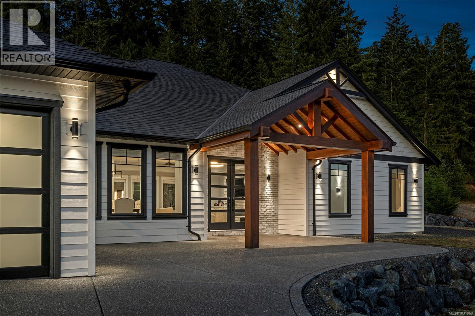 6127 Chase Dr, Port Alberni