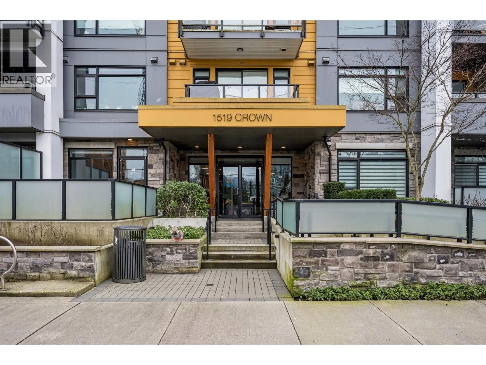 201 1519 CROWN STREET, North Vancouver