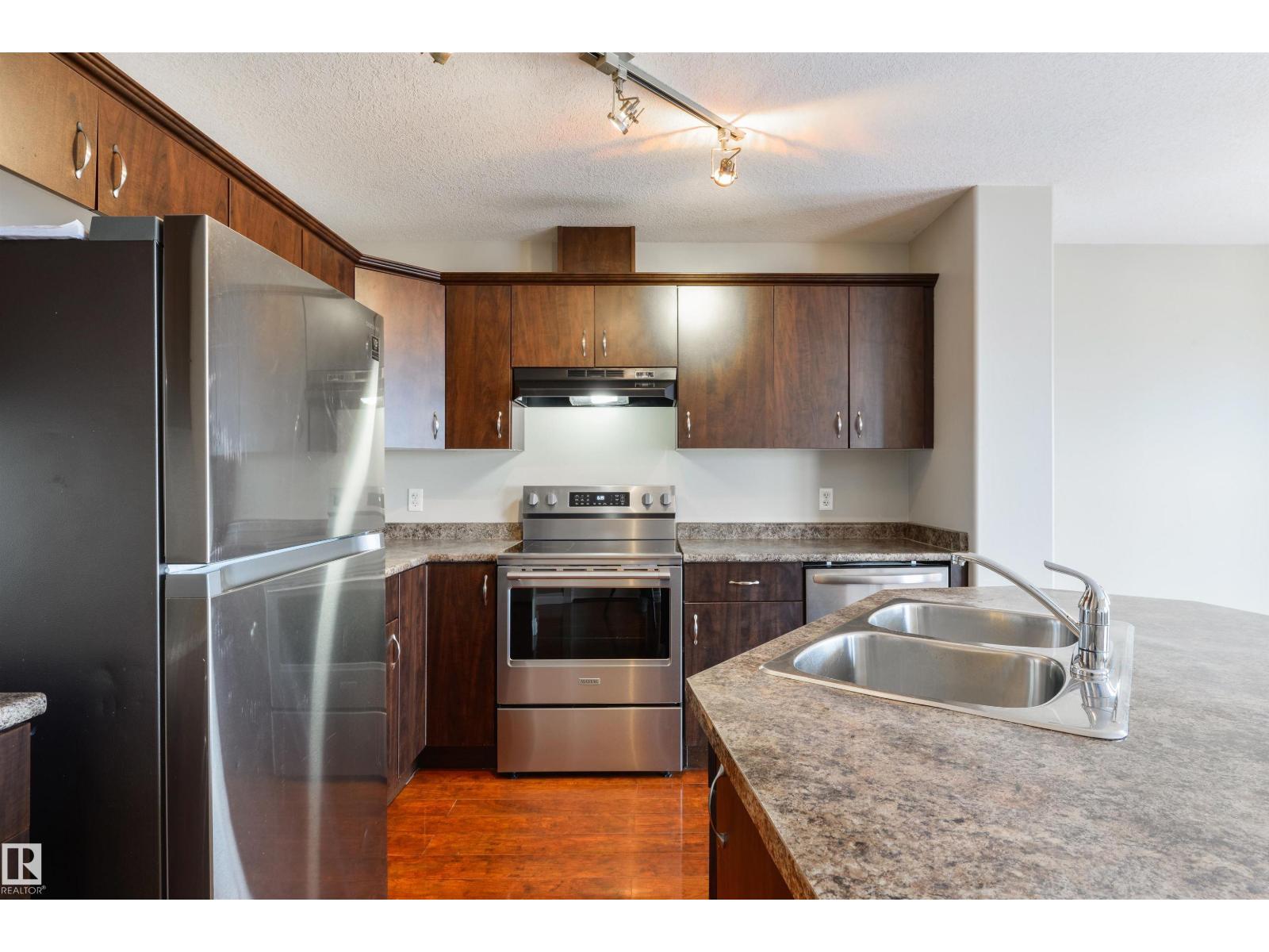 68 MERIDIAN LO, Stony Plain