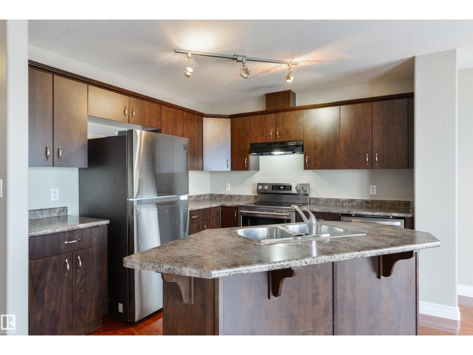 68 MERIDIAN LO, Stony Plain