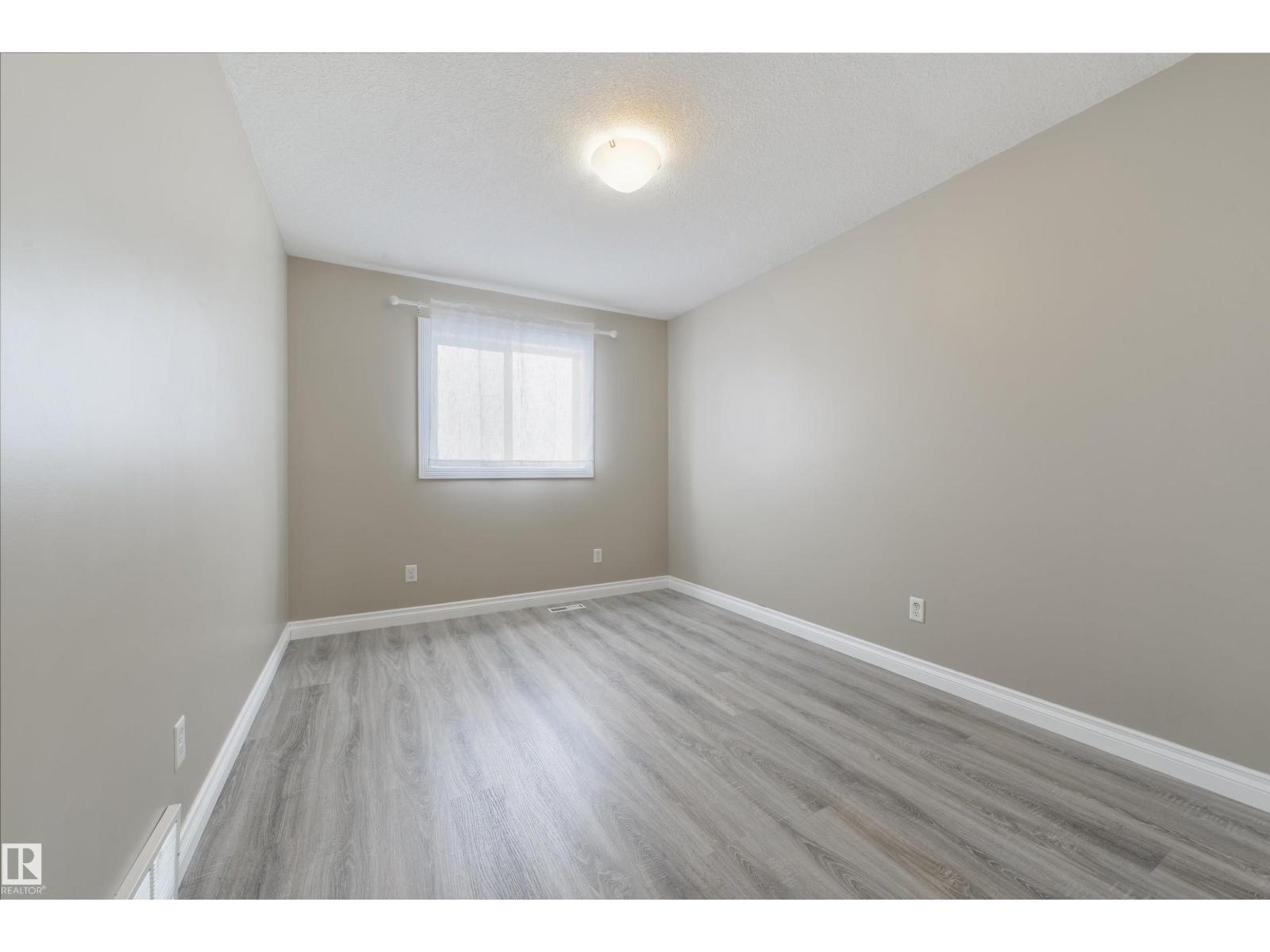 68 MERIDIAN LO, Stony Plain